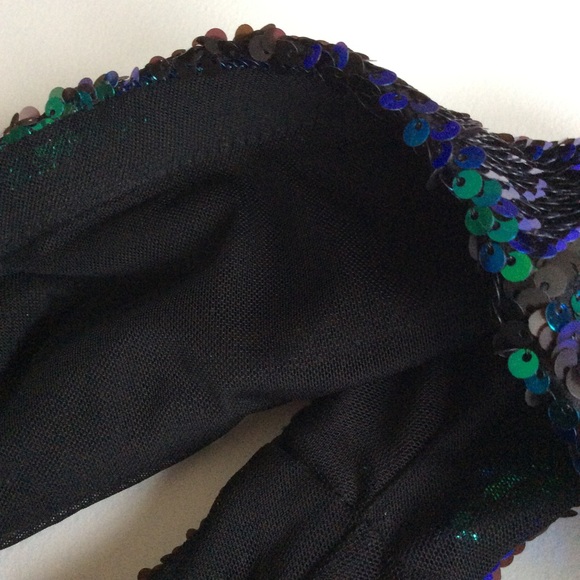 Sequin Booty Shorts - Picture 3 of 4